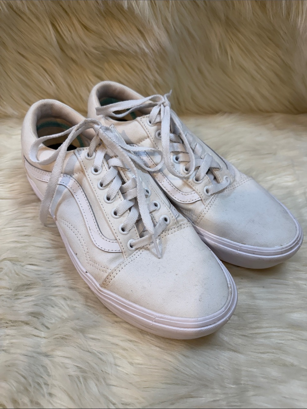Vans Classic White Canvas Sneakers Shoes - men’s 9 /  women’s 10.5